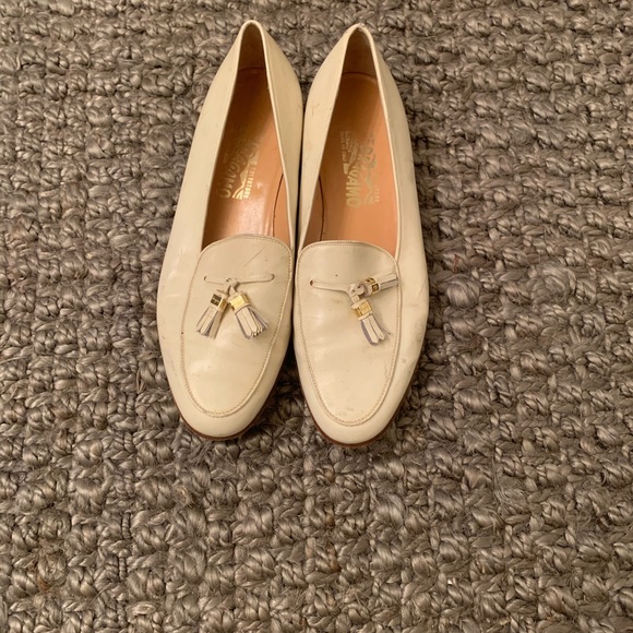 Shoes - Picture 5 of 6